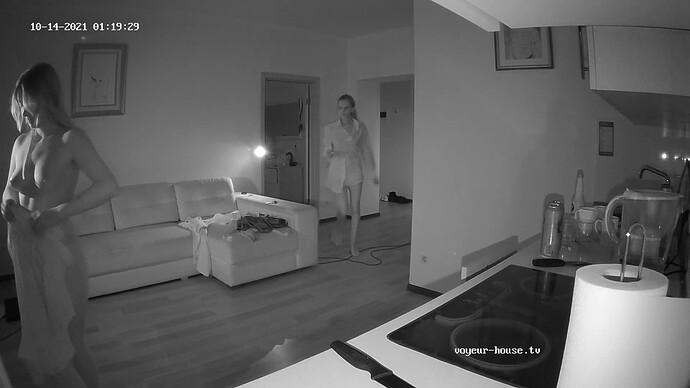 realm8-cam12-1634209027