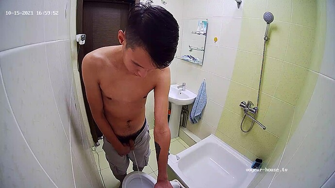 Denys peeing 15 Oct 2021 5pm
