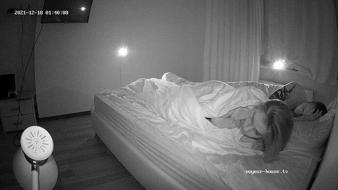 realm8-cam18-1639785369