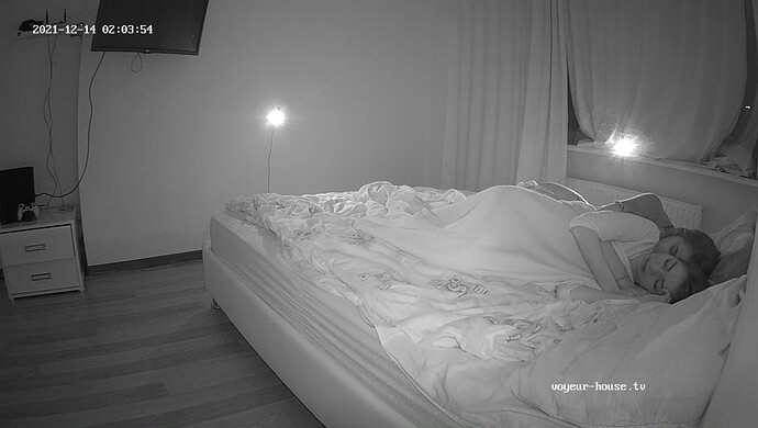 realm8-cam18-1639456083