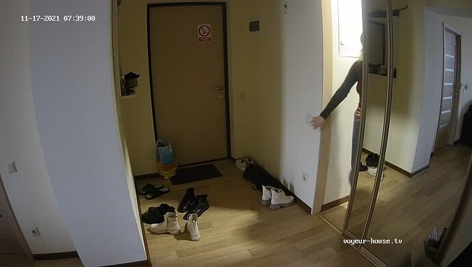 realm8-cam110-1637133385
